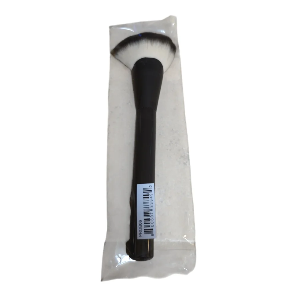NYX Professional Makeup Pro Fan Brush